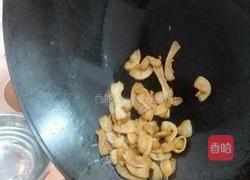 花菜炒腊肉的做法图解2