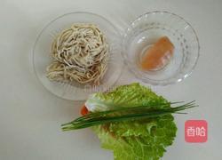 葱油鸡丝拌面的做法图解1