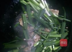 血豆腐肉片炒青蒜的做法图解9