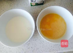 牛奶炖鸡蛋的做法图解4