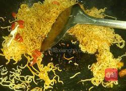 番茄鸡蛋炸酱面的做法图解7