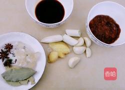 红烧猪蹄炖黄豆的做法图解1