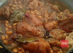 红烧猪蹄炖黄豆的做法图解7