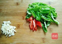 青椒鱿鱼的做法图解2