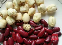 红豆莲子羹的做法图解1