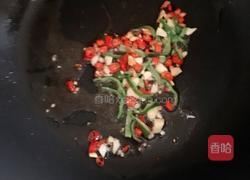 凉拌木耳的做法图解3