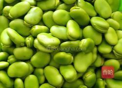 椒盐蚕豆酥的做法图解1