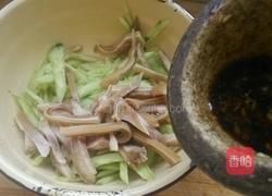 猪耳朵拌黄瓜的做法图解9