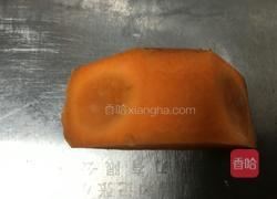 胡萝卜蝴蝶的做法图解2