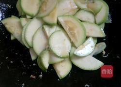 鸡蛋炒西葫芦的做法图解6