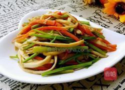 杏鲍菇炒芹菜的做法图解6