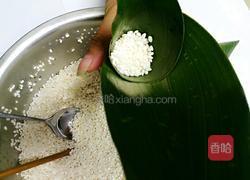 葡萄干桂圆粽子的做法图解5