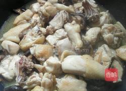 鸡肉炖蘑菇的做法图解6