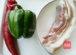 青椒回锅肉的做法图解1