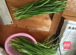 猪肉韭菜鸡蛋水饺的做法图解2