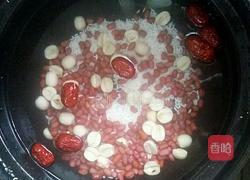  百合莲子红豆粥的做法图解2