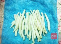 手撕香菇根的做法图解2