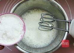 鲜奶油椰香杯子蛋糕的做法图解9