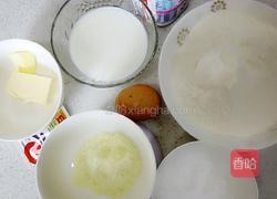 奶香土司面包的做法图解1