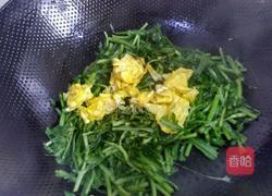 茼蒿炒鸡蛋的做法图解6