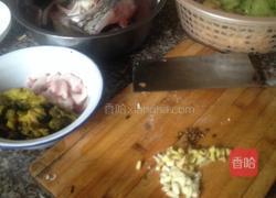 鱼头火锅的做法图解1