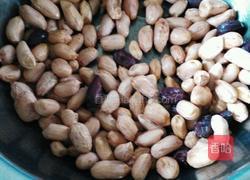 卤花生的做法图解1