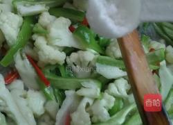 辣椒炒花菜的做法图解9