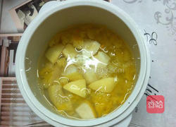 冰糖银耳雪梨汤的做法图解4