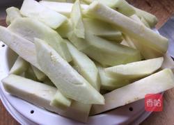 蒜泥蒸茄子的做法图解2