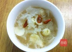 百合银耳莲子汤的做法图解9