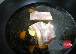 茶香梅菜扣肉的做法图解3
