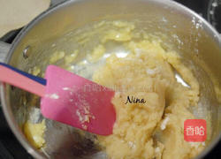 鲜奶泡芙的做法图解2