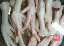 卤水鸡爪的做法图解1