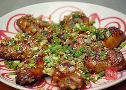 蒜香鸡中翅的做法图解1