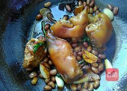 姜葱花生焖猪蹄的做法图解13