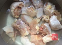 正宗辣子鸡丁的做法图解1