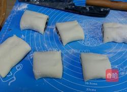 豆沙四喜卷的做法图解7