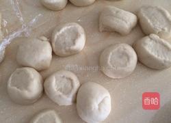 香葱猪肉包。的做法图解3