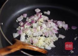 番茄意大利面的做法图解2