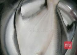 清蒸平鱼的做法图解1