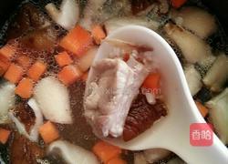 香菇排骨粥的做法图解3