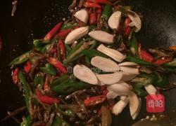小银鱼炒辣椒的做法图解6