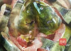 鱼炖豆腐的做法图解1