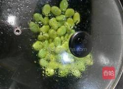 蚕豆炒蒜苗的做法图解5