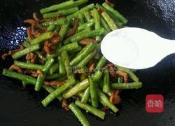 豆角炒肉丝的做法图解8