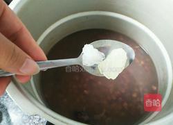 薏米红豆粥的做法图解5