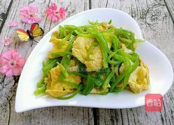 青椒炒鸡蛋的做法图解7