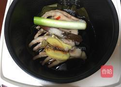 电饭煲卤鸡爪的做法图解6