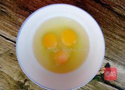 洋葱黄瓜炒鸡蛋的做法图解3