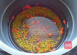 枸杞绿豆汤的做法图解3